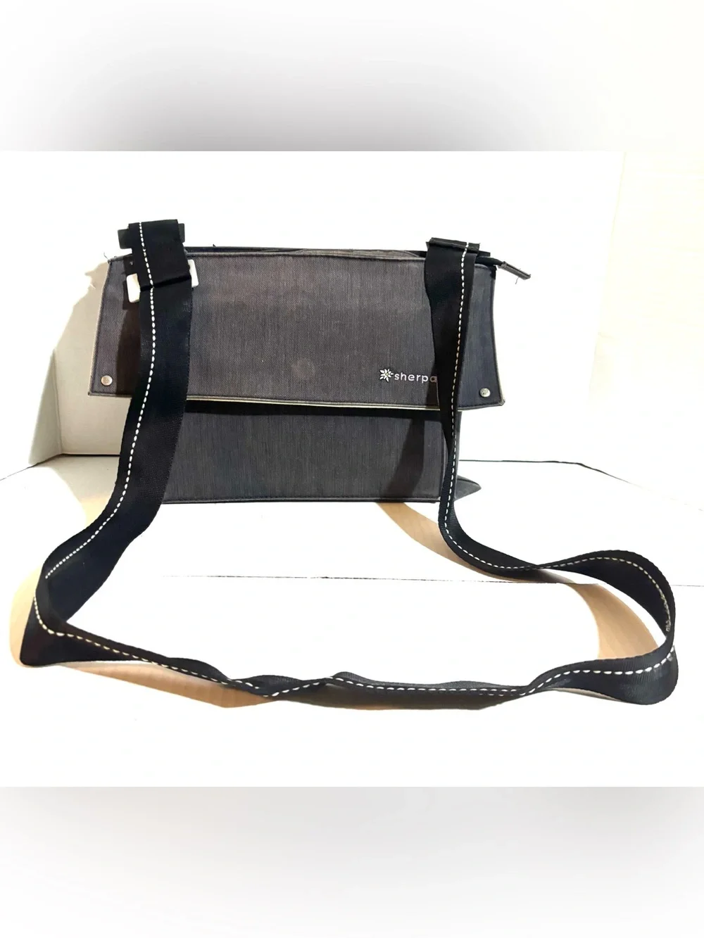 Sherpani unisex Black Gray Messenger Crossbody Bag